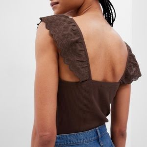 Ribbed tank in chocolate color NWT